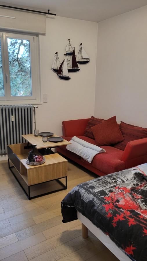 Appartement Jolie Vue Wifi Besançon Esterno foto